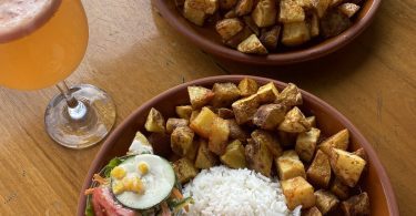 Chicken entries at La Casona restaurant in Puyo, Ecuador